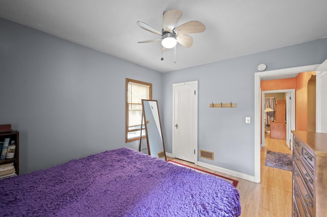 967 Stryker Ave W, Saint Paul, MN 55118 - bedroom with light wood-style floors and a ceiling fan