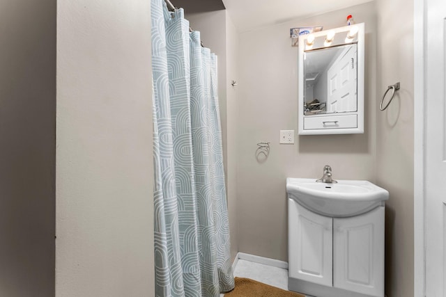 208 2nd St SW, Braham, MN 55006 - bathroom with vanity and curtained shower