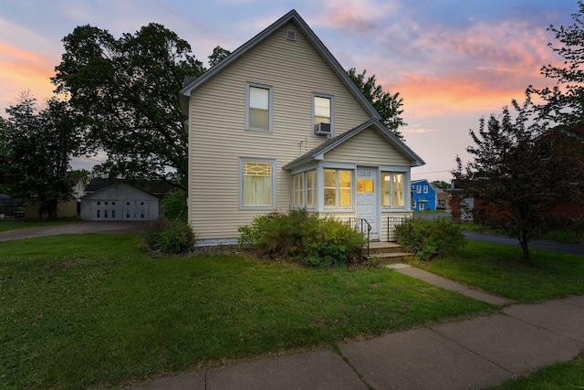 208 2nd St SW, Braham, MN 55006 - traditional home with a lawn