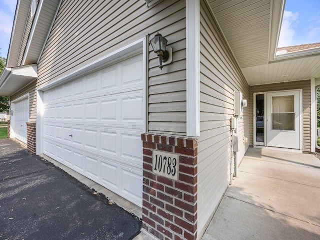 10783 Tyler Ct NE, Blaine, MN 55434 - photo 2