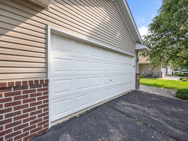 10783 Tyler Ct NE, Blaine, MN 55434 - photo 3