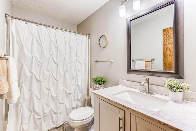 38 Jefferson Ct, Hastings, MN 55033 - bathroom with vanity, toilet, a textured ceiling, and shower / bathtub combination with curtain