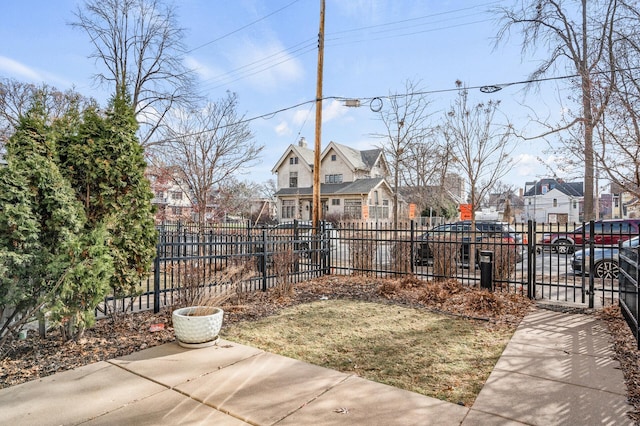 111 Franklin Ave Unit 105, Minneapolis, MN 55404 - view of yard with a residential view