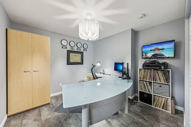 901 14th St N, Sartell, MN 56377 - office area with a textured ceiling
