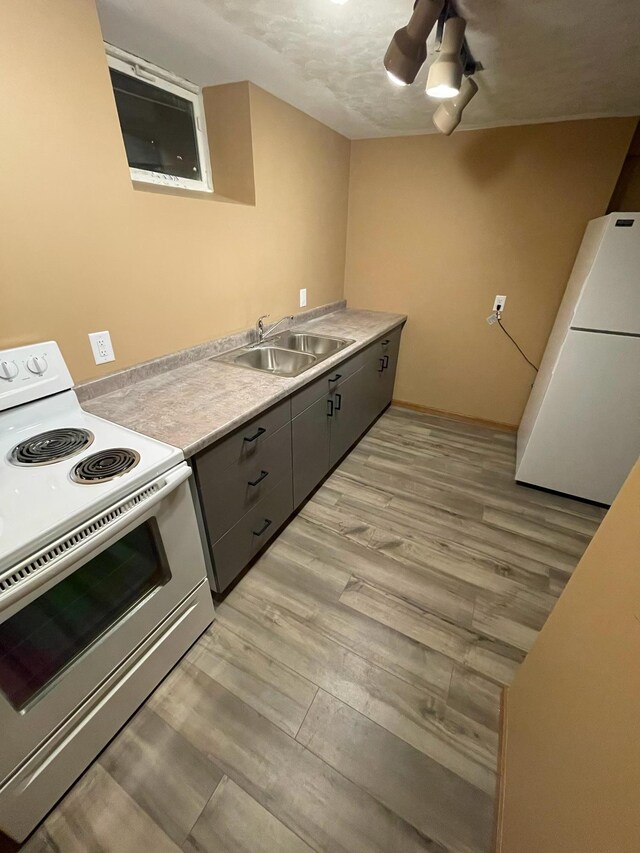 1212 Sibley St, Hastings, MN 55033 - photo 22
