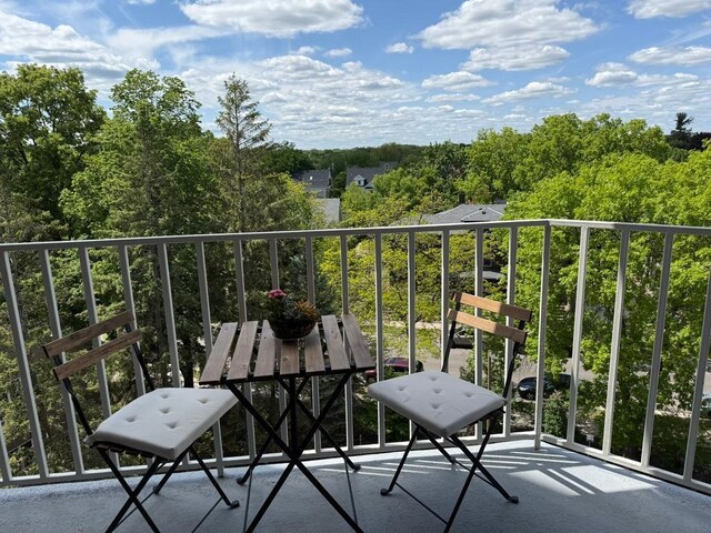 1425 28th St Unit 409, Minneapolis, MN 55408