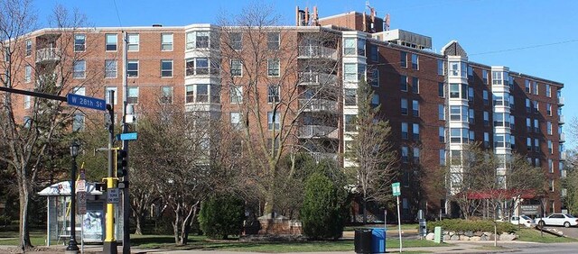 1425 28th St Unit 409, Minneapolis, MN 55408