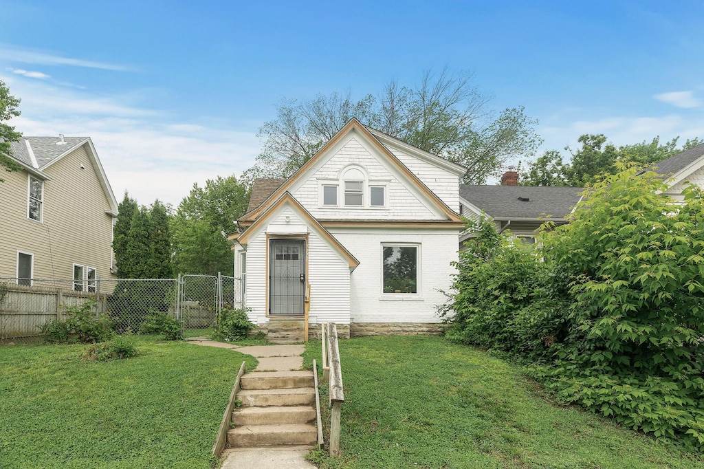 3227 Fremont Ave N, Minneapolis, MN 55412 - view of front facade