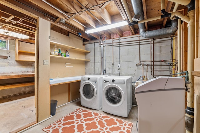 6540 Zealand Ave N, Brooklyn Park, MN 55428 - laundry room with washing machine and dryer