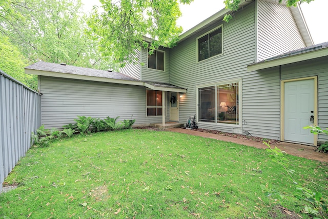 1034 Carmel Ct, Shoreview, MN 55126 - view of back of house