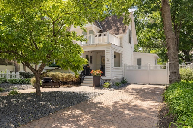 150 1st St, Excelsior, MN 55331 - view of front of property featuring a balcony