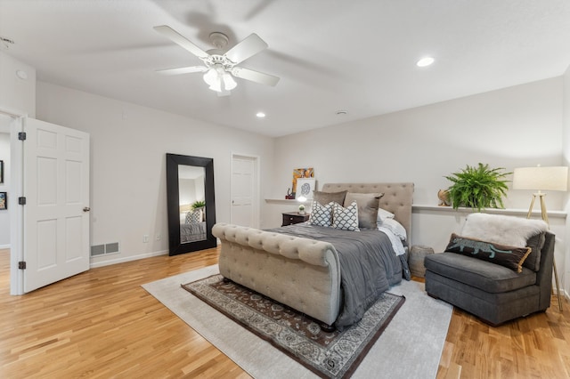 600 Sibley Ct, Mendota Heights, MN 55118 - bedroom featuring light wood-type flooring, recessed lighting, a ceiling fan, and baseboards