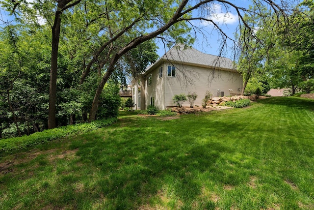 600 Sibley Ct, Mendota Heights, MN 55118 - view of home's exterior with a lawn