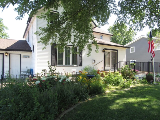 909 6th Ave, Brewster, MN 56119 - rear view of property with a shingled roof