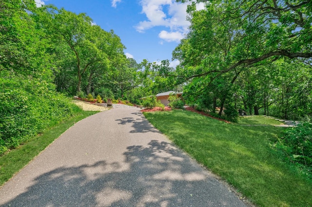 2665 Oriole Ave N, West Lakeland Twp, MN 55082 - view of property's community featuring driveway and a yard