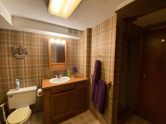 199 2nd St NE, Clarks Grove, MN 56016 - photo 25