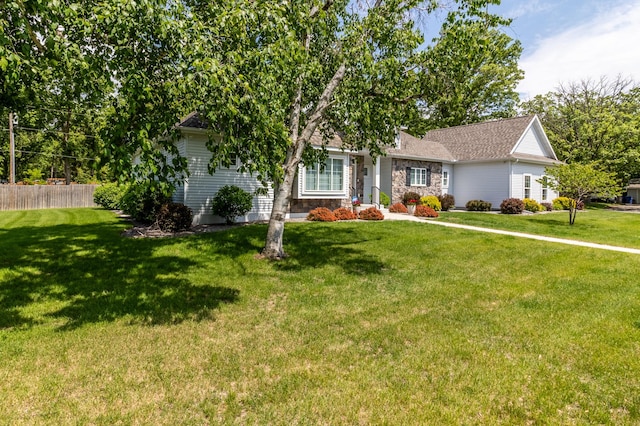 2105 7th Ave S, Saint Cloud, MN 56301 - view of front facade featuring stone siding