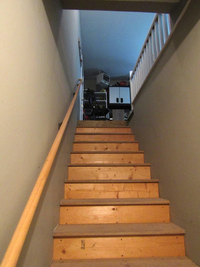 180 Bordson St, Appleton, MN 56208 - view of stairs