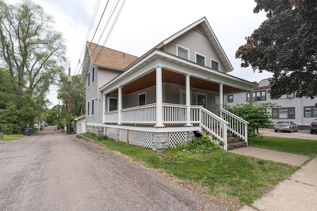 475 Minnehaha Ave E, Saint Paul, MN 55130 - view of front of home featuring a porch