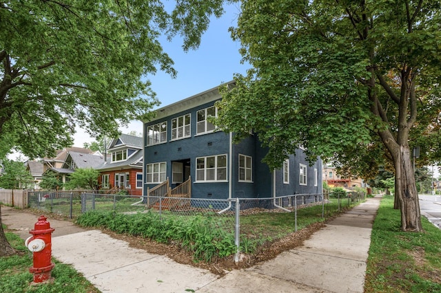 3400 Elliot Ave S, Minneapolis, MN 55407 - view of front of home featuring a fenced front yard