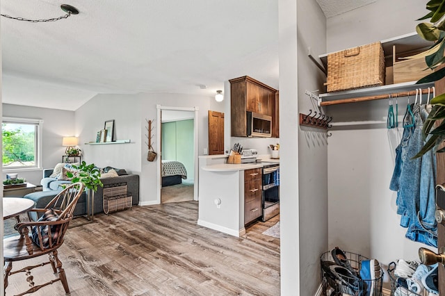2030 Ridge Dr Unit 33, Saint Louis Park, MN 55416 - photo 3