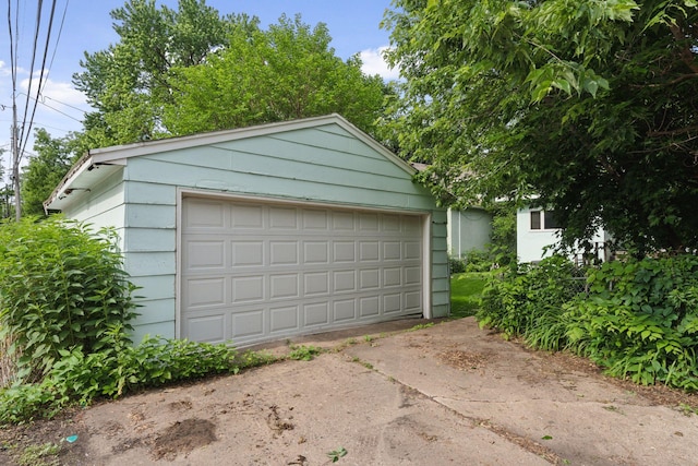 1104 21st Ave SE, Minneapolis, MN 55414 - view of detached garage