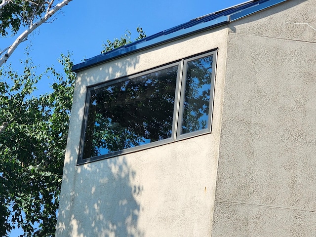 520 5th St SW Unit 318, Willmar, MN 56201 - exterior view of stucco siding