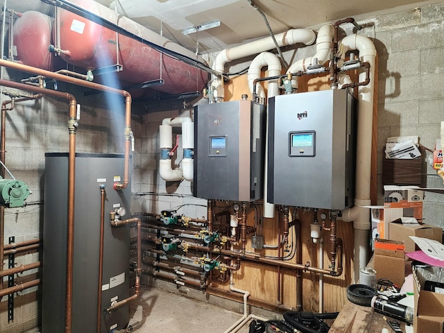 520 5th St SW Unit 318, Willmar, MN 56201 - utility room featuring water heater
