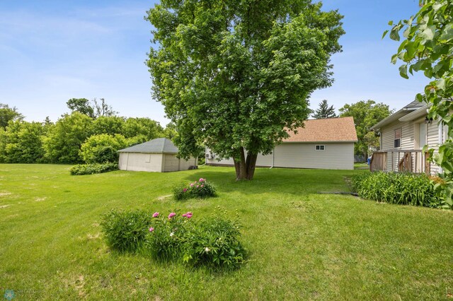 406 4th Ave NW, Barnesville, MN 56514 - view of grassy yard