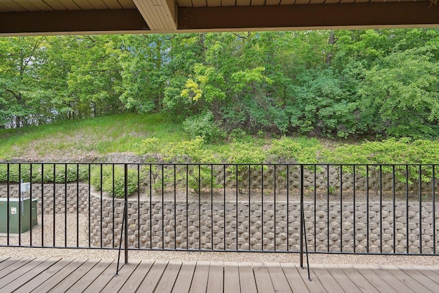 5697 Green Circle Dr Unit 216, Minnetonka, MN 55343 - view of wooden terrace