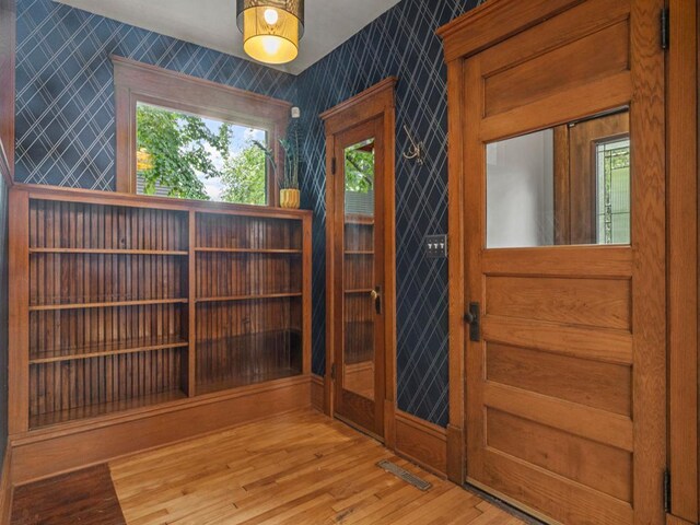2408 Grand Ave S, Minneapolis, MN 55405 - photo 10