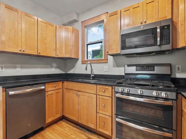 2408 Grand Ave S, Minneapolis, MN 55405 - photo 14