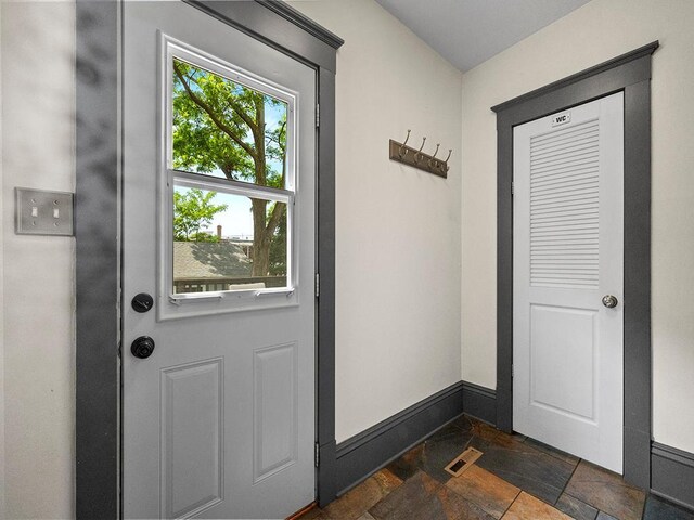 2408 Grand Ave S, Minneapolis, MN 55405 - photo 16