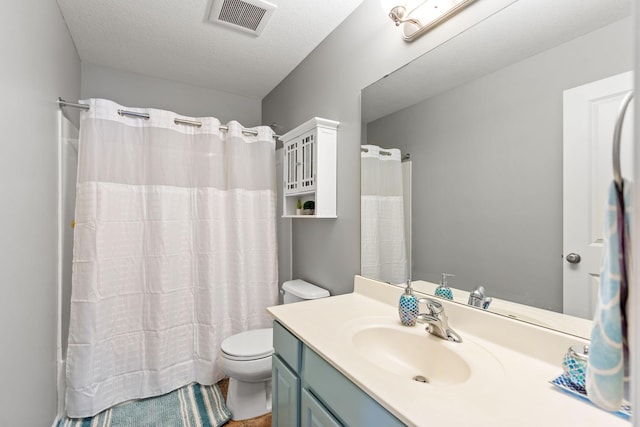 11230 68th St NE, Albertville, MN 55301 - bathroom with vanity and a shower with shower curtain