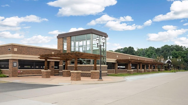 303 77th St, Chanhassen, MN 55317 - view of building exterior