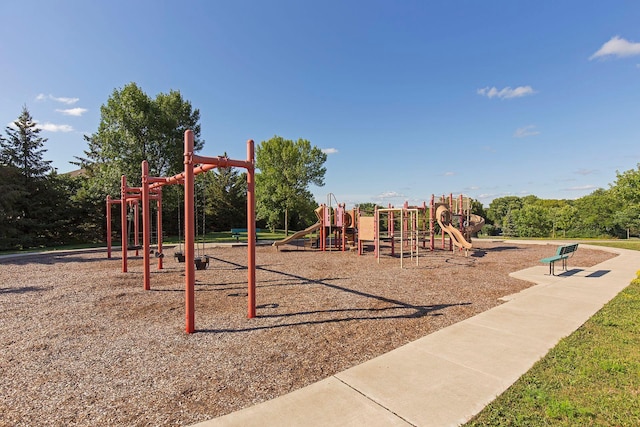 303 77th St, Chanhassen, MN 55317 - view of communal playground
