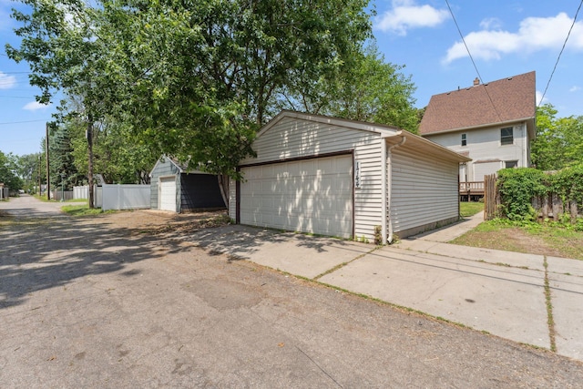 1744 Marshall Ave, Saint Paul, MN 55104 - view of detached garage