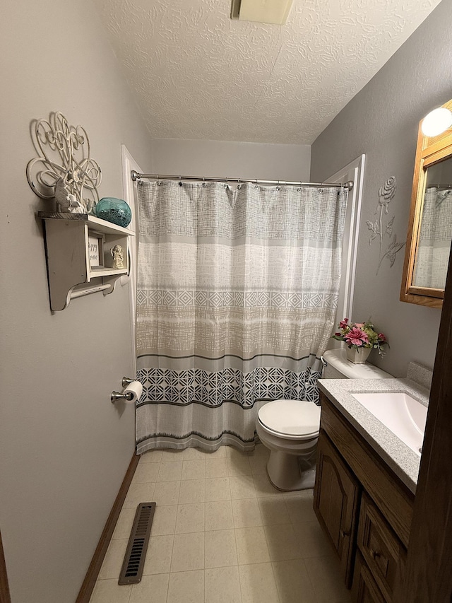 288 Locust St, Dawson, MN 56232 - full bath with vanity, toilet, a textured ceiling, and a shower with shower curtain