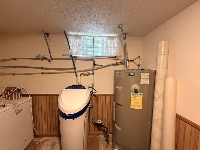 288 Locust St, Dawson, MN 56232 - utility room featuring electric water heater