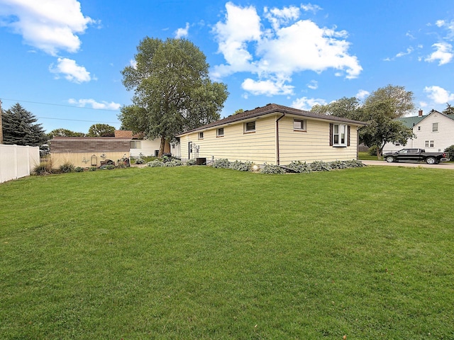 288 Locust St, Dawson, MN 56232 - view of yard