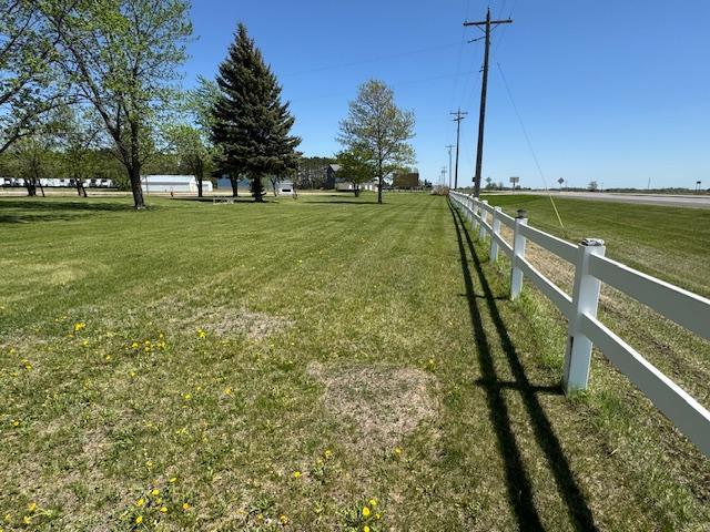 208 Mason Ave, Verndale, MN 56481 - view of yard