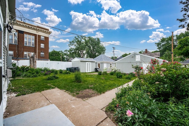 1836 Marshall Ave, Saint Paul, MN 55104 - view of yard featuring a storage shed