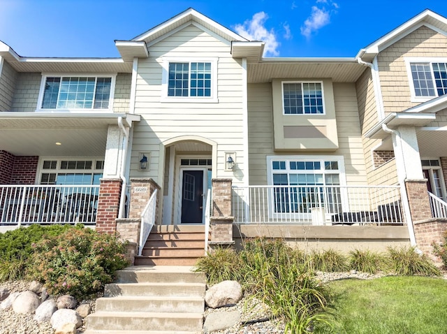 6689 Flycatcher Ln, Apple Valley, MN 55124 - multi unit property featuring brick siding