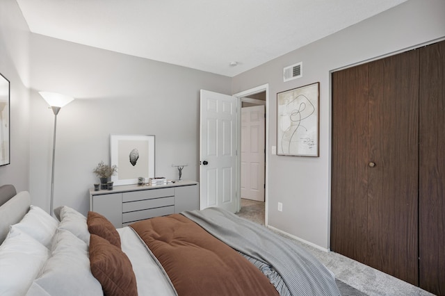 9106 Neill Lake Rd, Eden Prairie, MN 55347 - carpeted bedroom with baseboards