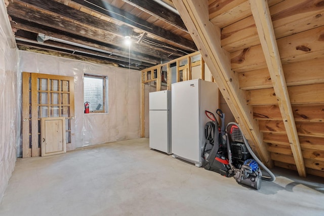 27151 Aberdeen Ave, New Prague, MN 56071 - basement featuring freestanding refrigerator