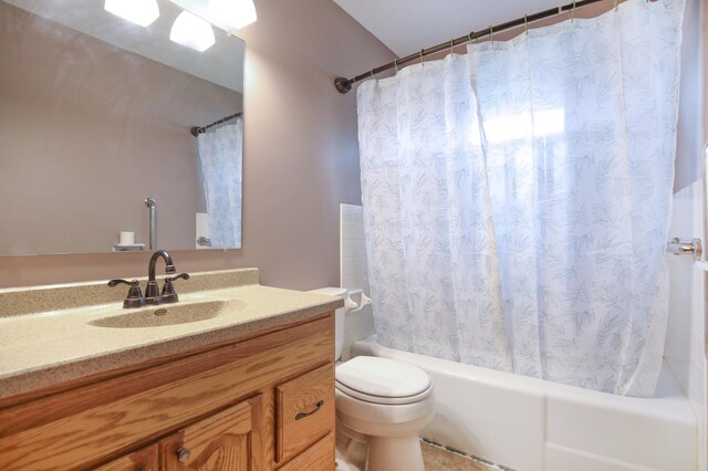 1821 4th Ave NE, Austin, MN 55912 - bathroom featuring shower / tub combo with curtain, vanity, and toilet