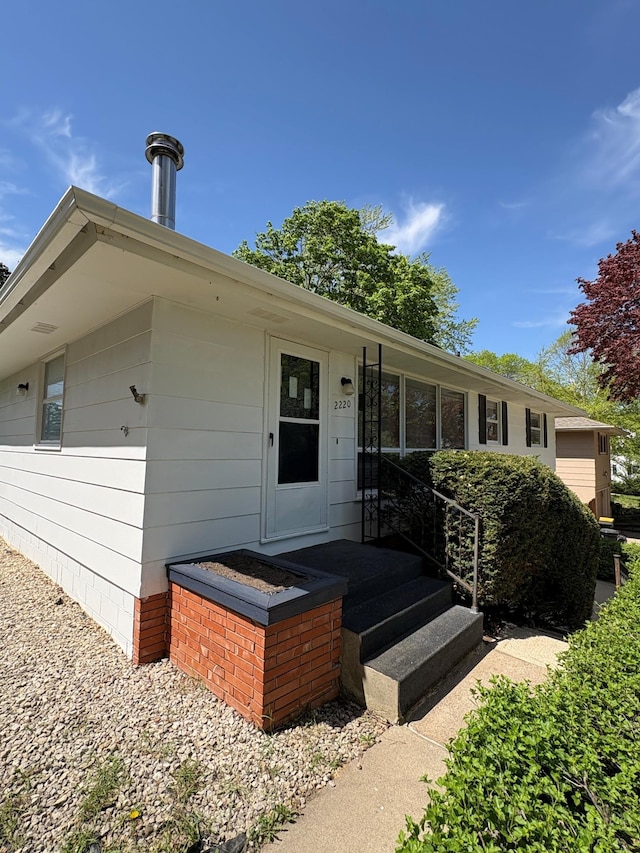 2220 23rd St NW, Rochester, MN 55901 - view of single story home