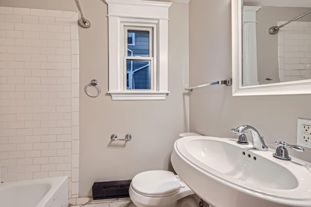 1156 Marion St, Saint Paul, MN 55117 - bathroom featuring a sink, toilet, and shower / tub combination