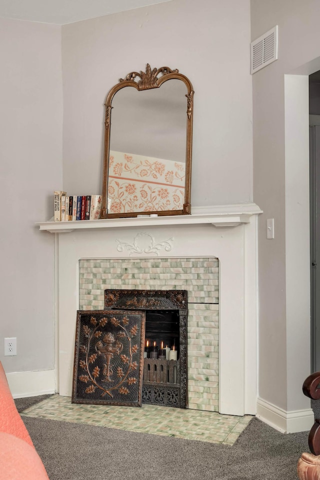 159 Western Ave S, Saint Paul, MN 55102 - detailed view of carpet and a tile fireplace