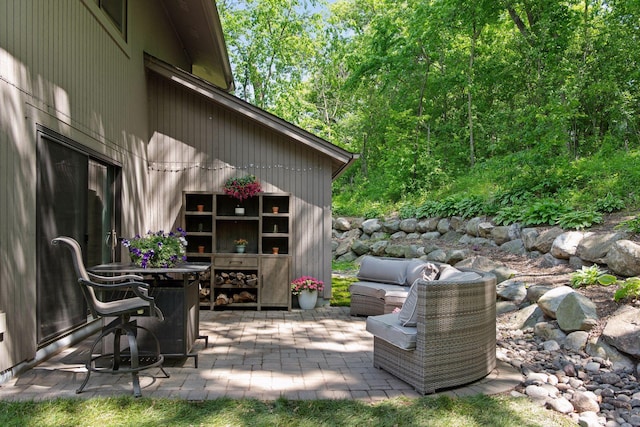 3715 Huntingdon Dr, Minnetonka, MN 55305 - view of patio